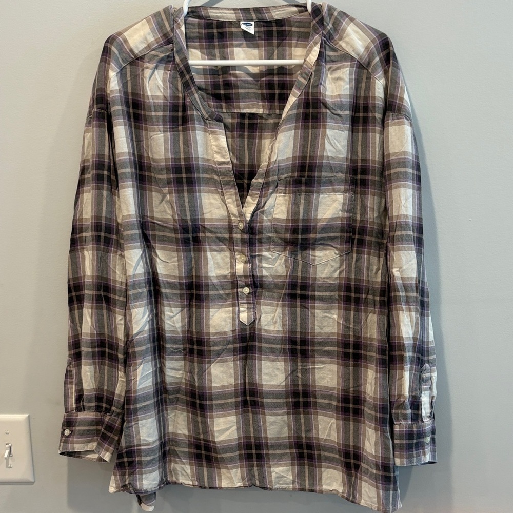 Old Navy Women's Plaid Button-Down Shirt in Purple and White